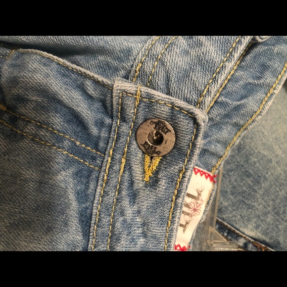 Tilt brand denim shorts. Juniors size 1. Barely worn. Excellent condition. - Picture 4 of 7